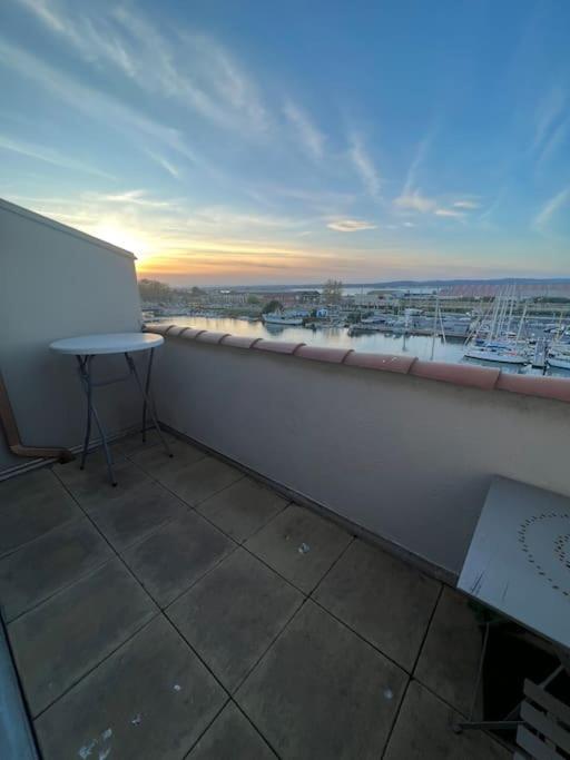 Appartement Terrasse Belle Vue En Duplex Parking Сет Екстериор снимка