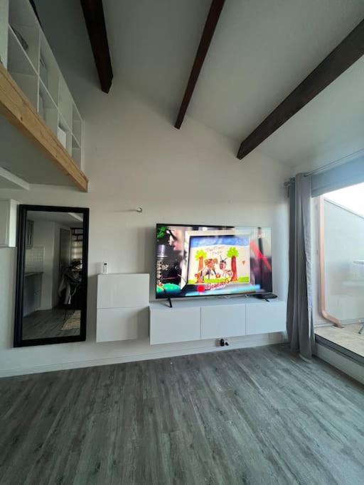 Appartement Terrasse Belle Vue En Duplex Parking Сет Екстериор снимка